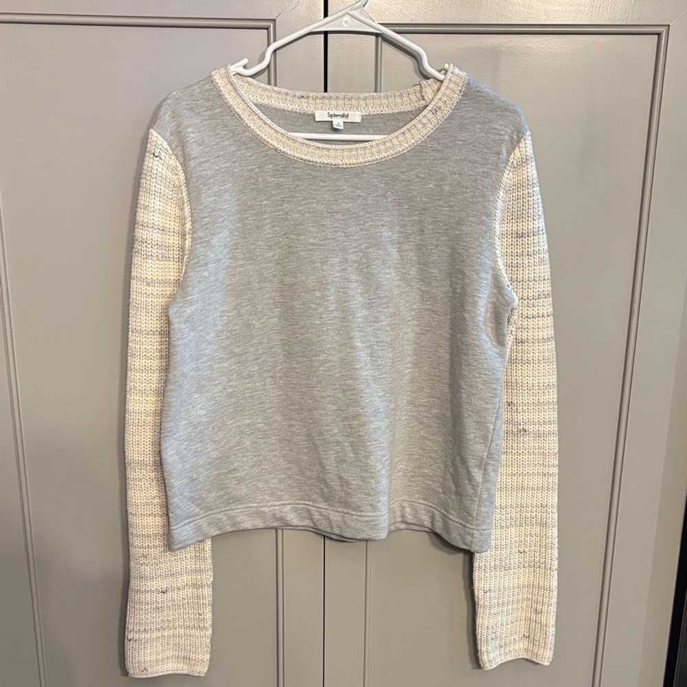Splendid Gray and Cream Long Sleeve Sweater/sweatshirt sz S